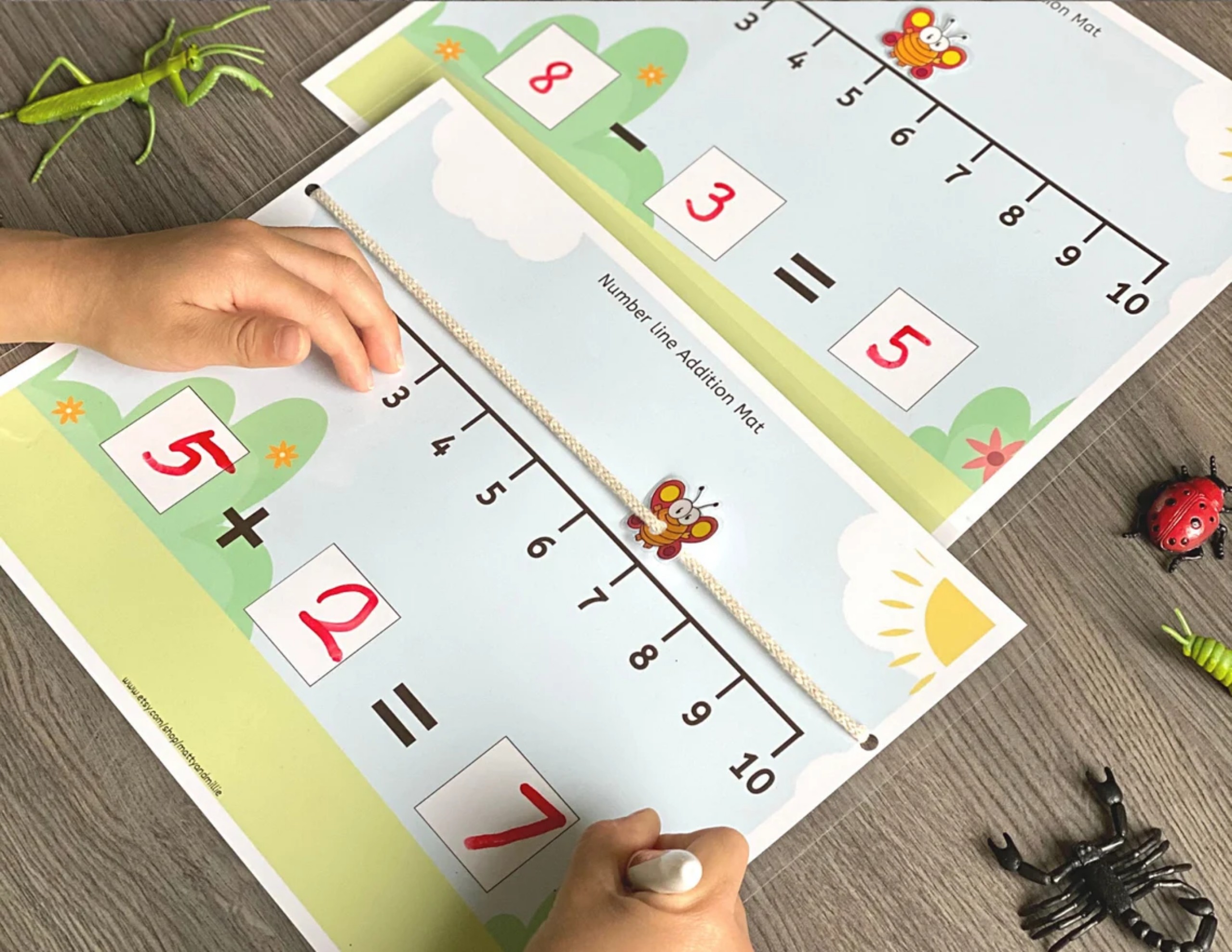 Hoạt động "Bugs math" tặng kèm bút