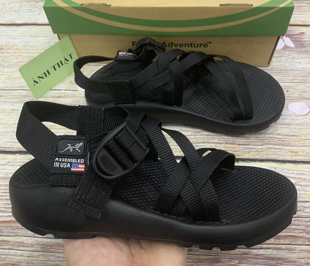 Dép Xăng Đan Nam Cha Co Đế Cứng Mã D150