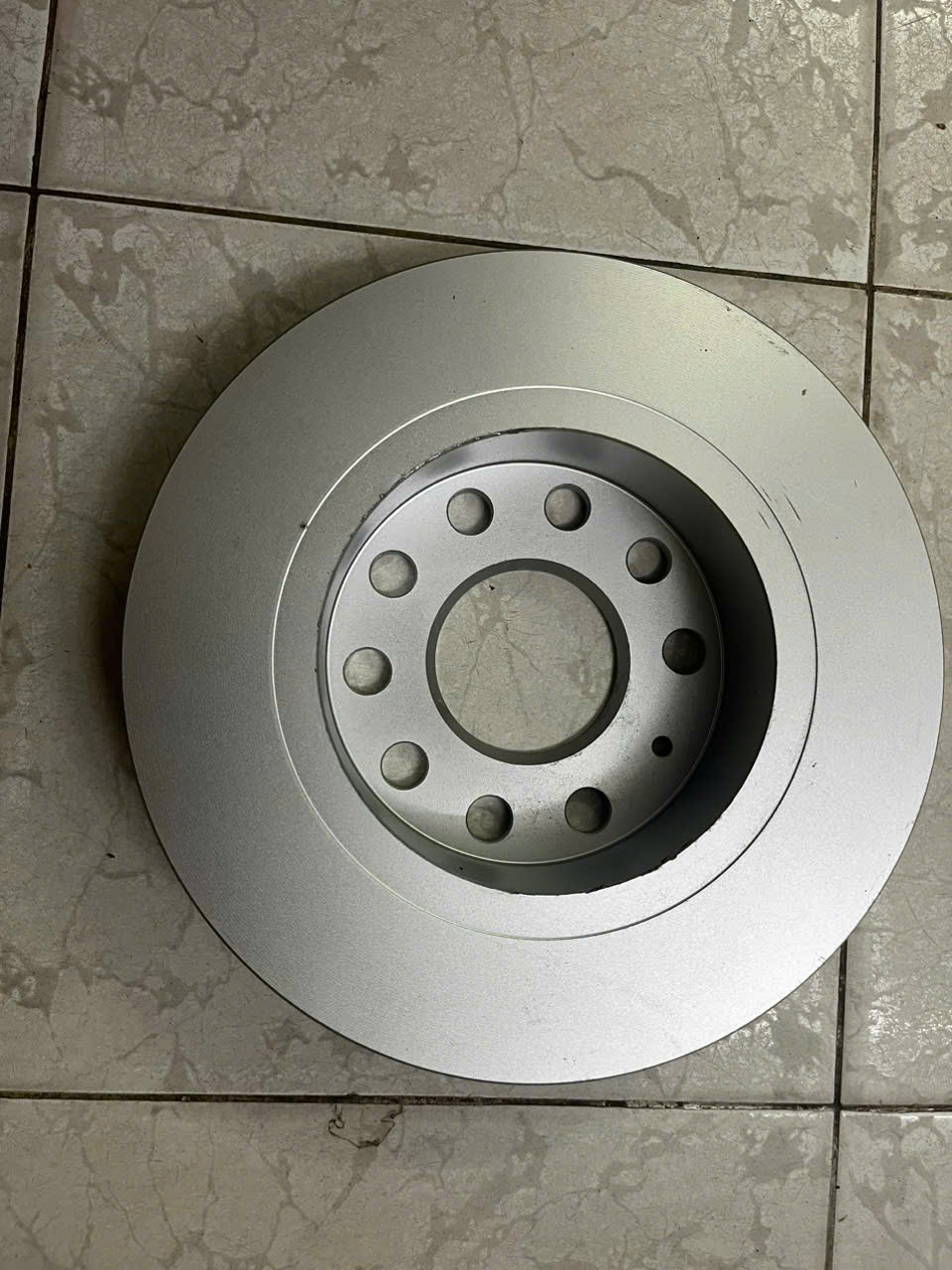 Đĩa phanh sau (Phanh tay điện tử) MG 5 2020-