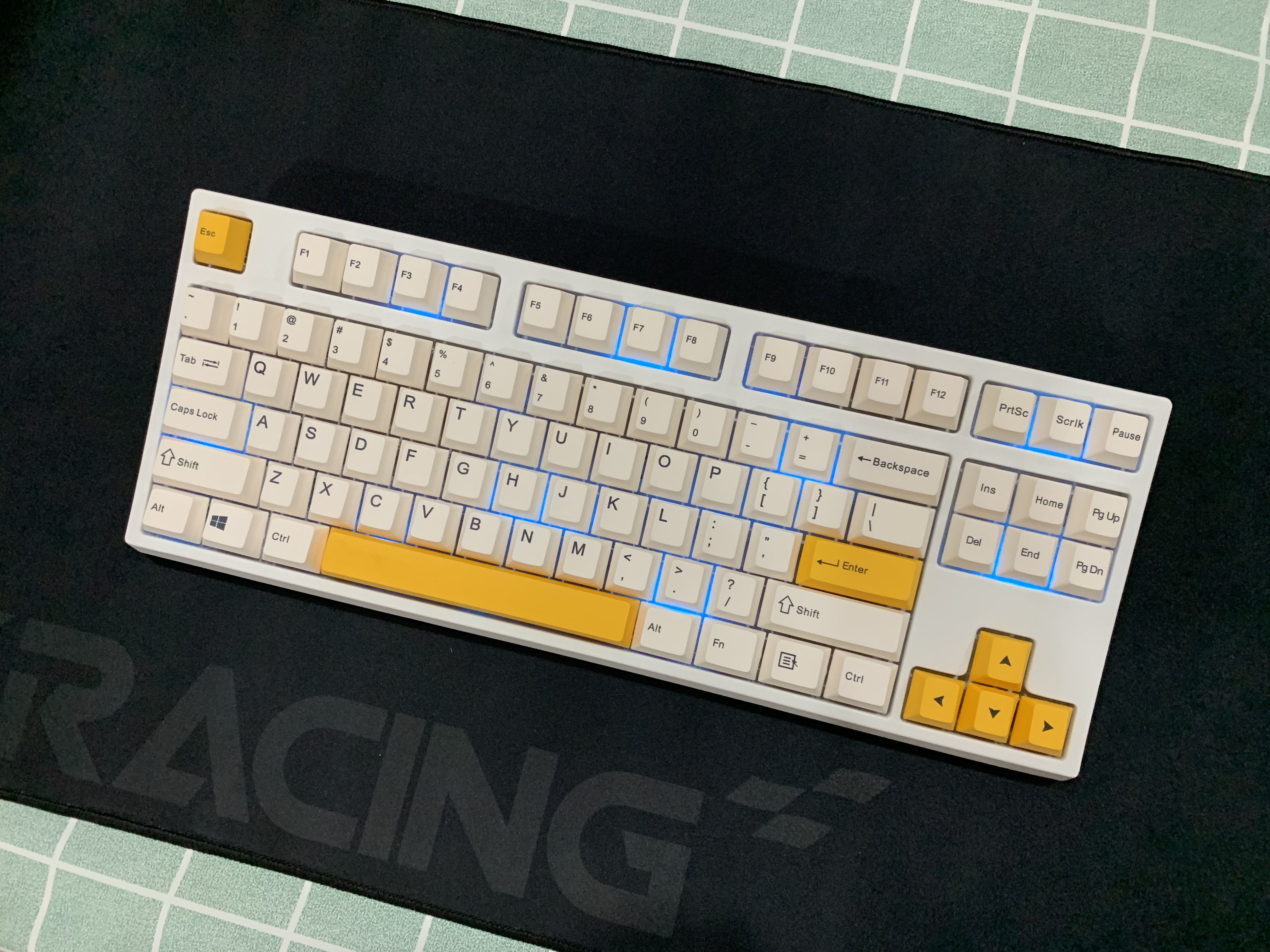 Bàn phím keycool KC87 3 modes Hotswap Gateron red Swich - Hàng chính hãng