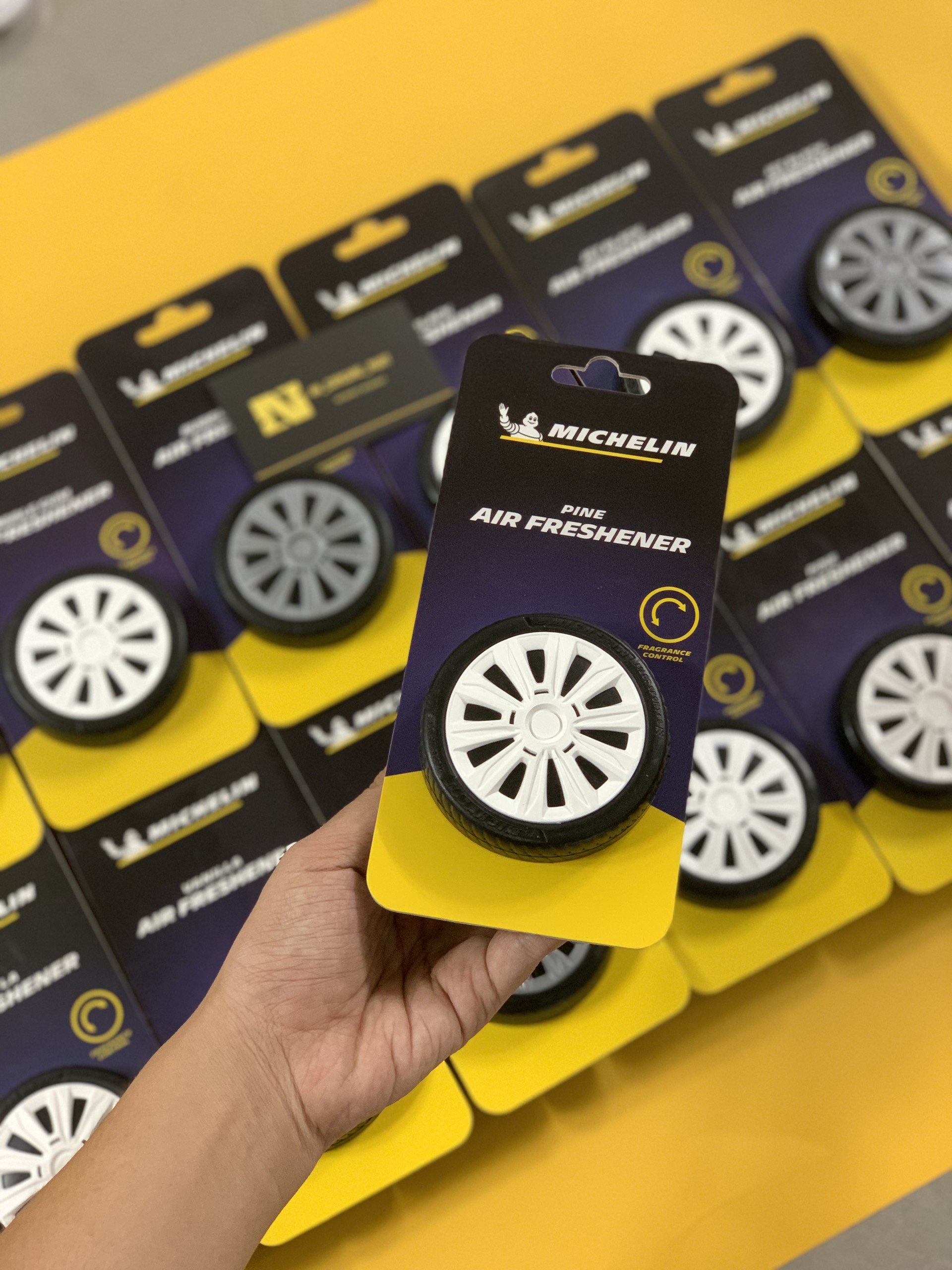 Sáp Thơm Ô Tô MICHELIN Khử Mùi Xe Hơi Cao Cấp - Michelin Organic Can Air Freshener mùi hương vanilla