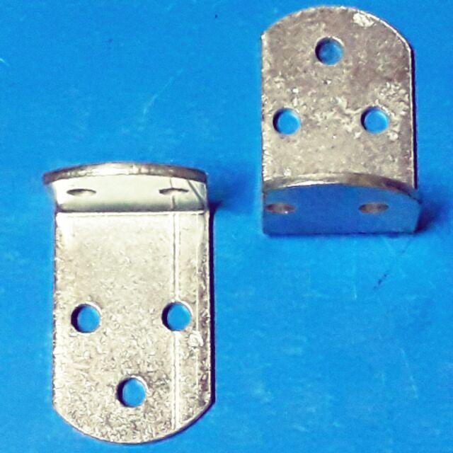 Pát đỡ góc 3cmx1ly x10 cái