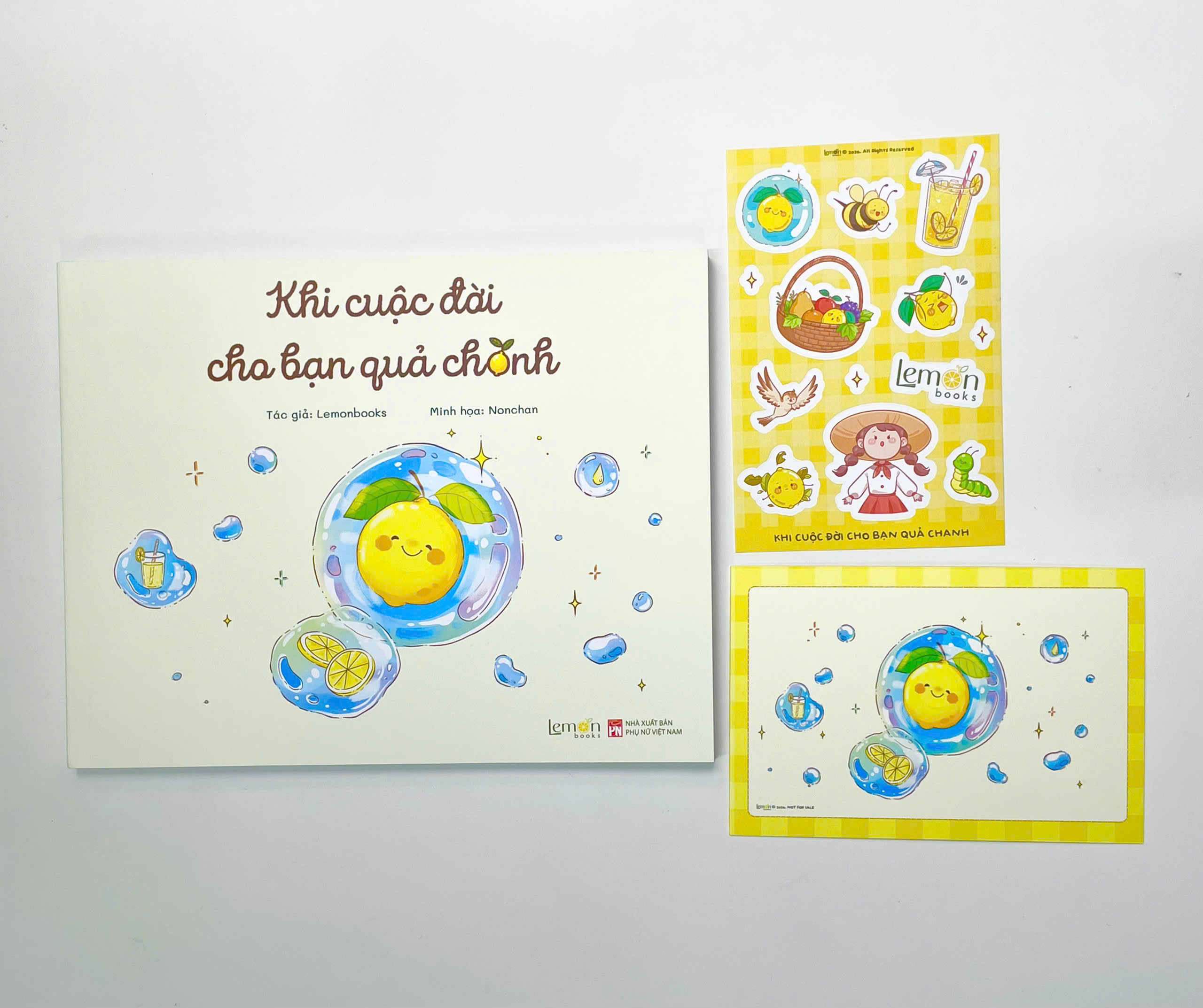 Sách tô màu - Khi cuộc đời cho bạn quả chanh - Lemonbooks &amp; Nonchan - Tặng kèm Sticker