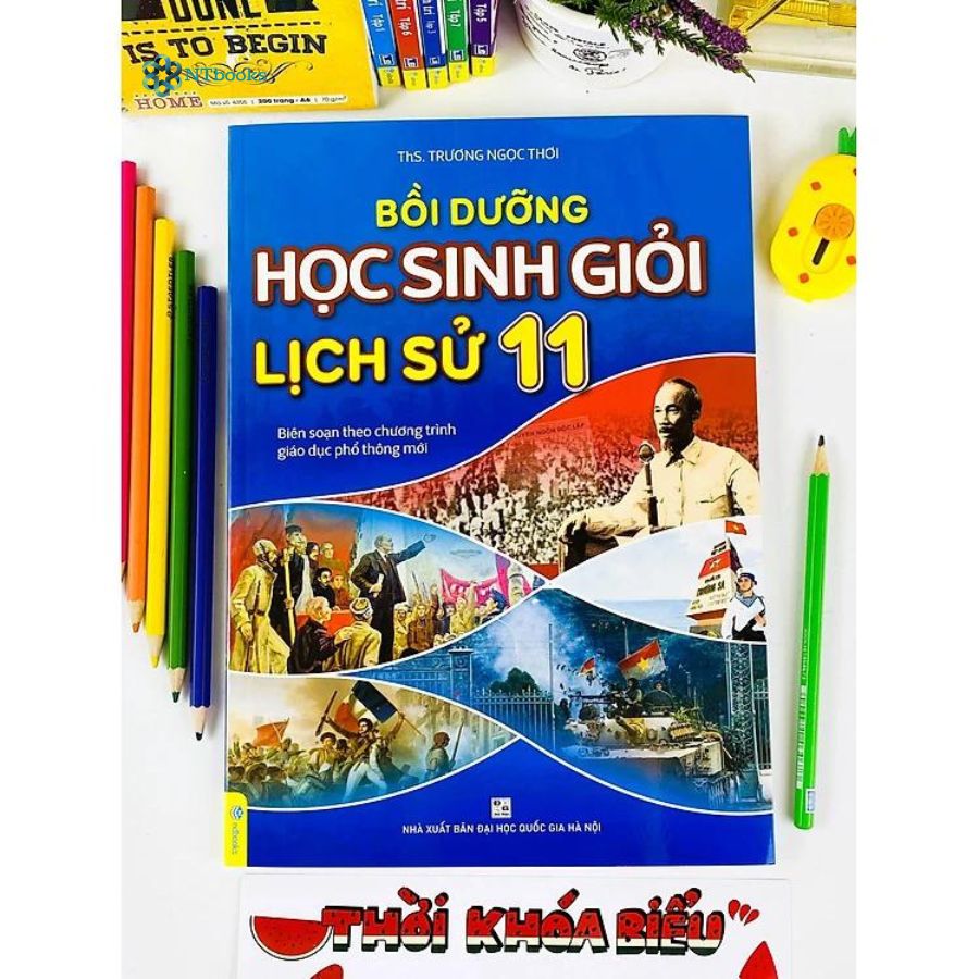 Combo 2 cuốn Bồi dưỡng học sinh giỏi Lịch Sử 11 - Phát triển năng lực Lịch Sử 11