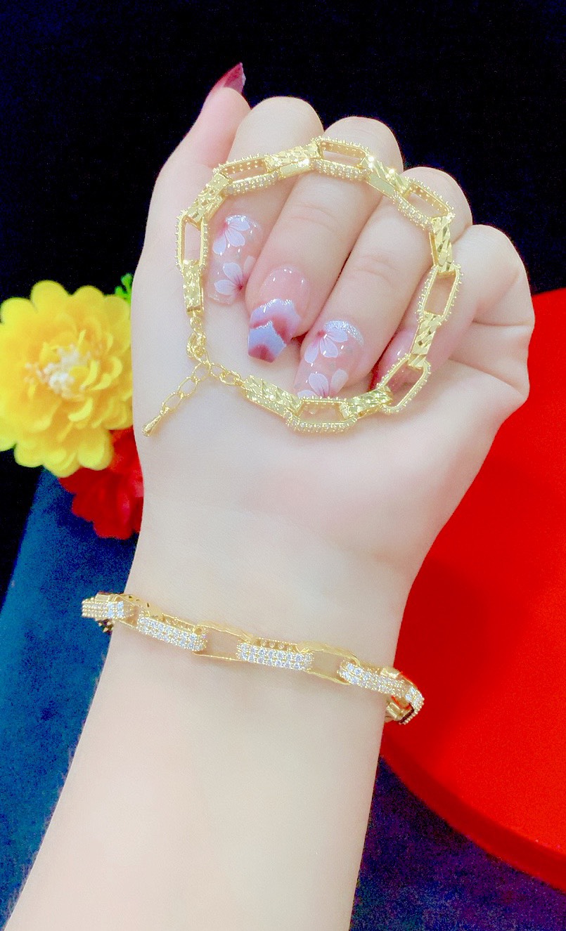 Lắc tay nữ đính xoàn mắt xích