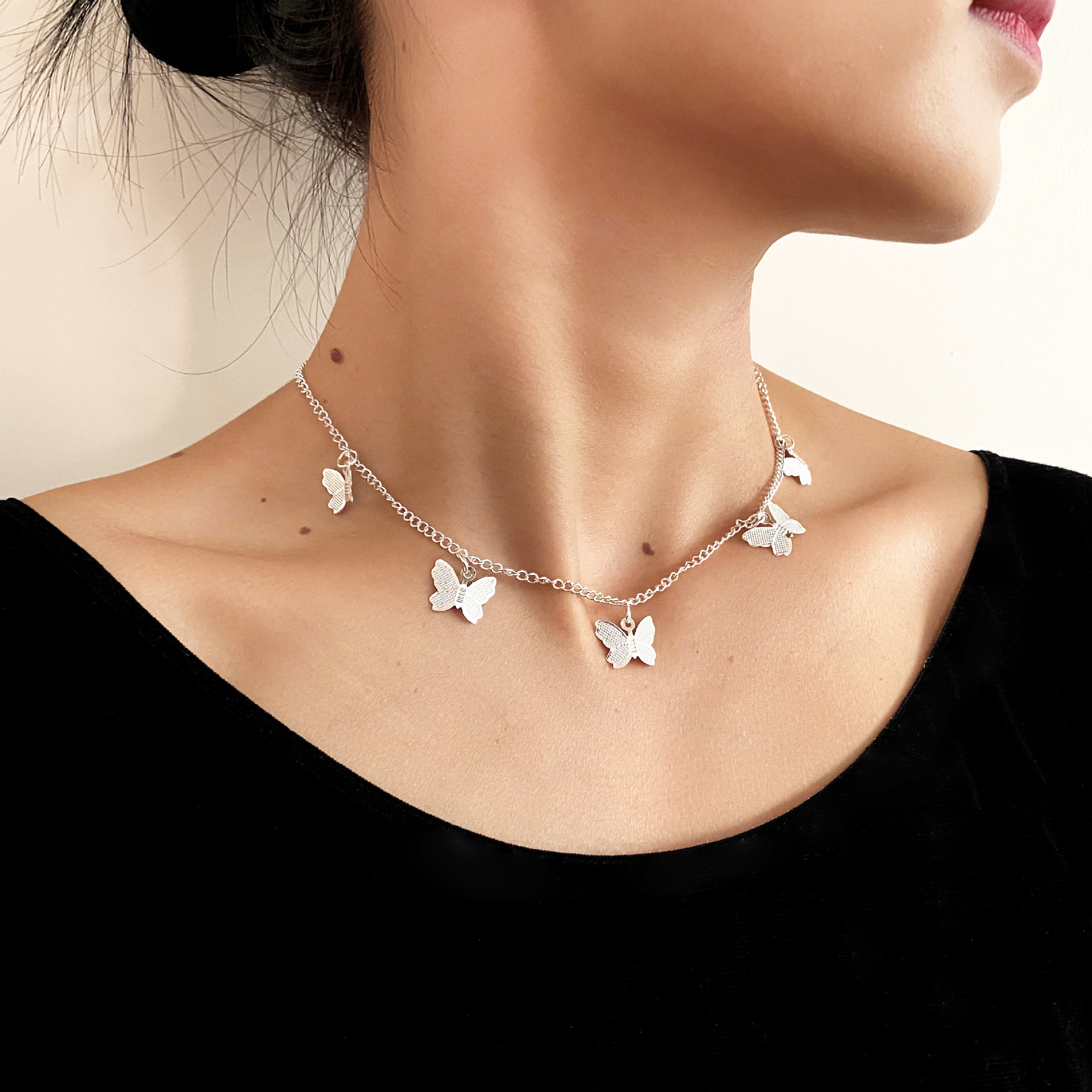Bông tai nữ cánh bướm cá tính