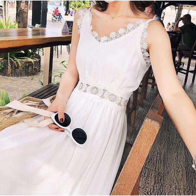 Đầm Maxi Trắng Phối Ren 2 Dây Đi Biển