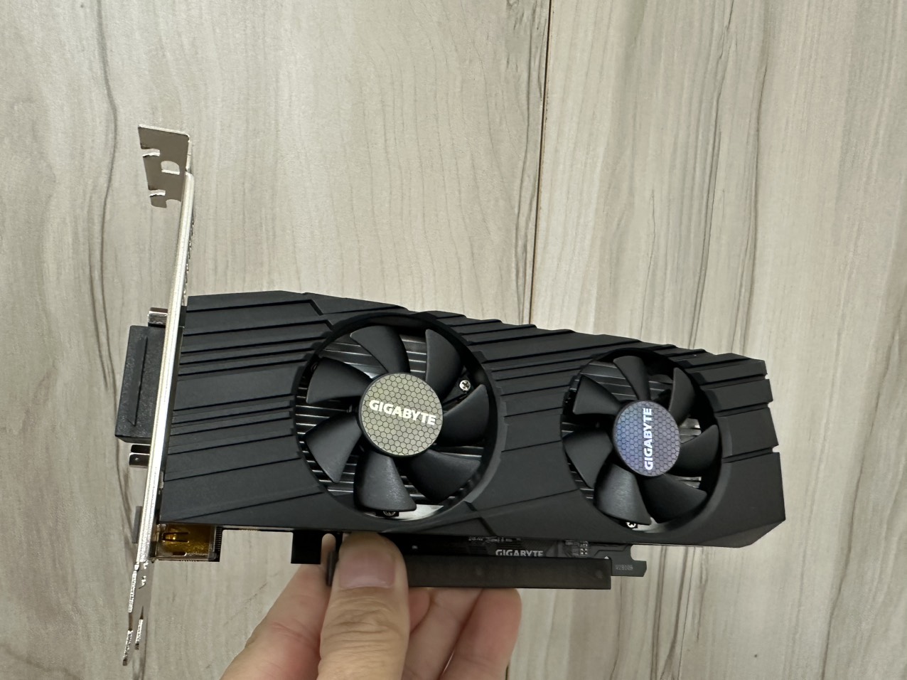 VGA (Cạc màn hình) GIGABYTE GeForce GTX 1650 OC Low Profile 4G (HÀNG CHÍNH HÃNG)