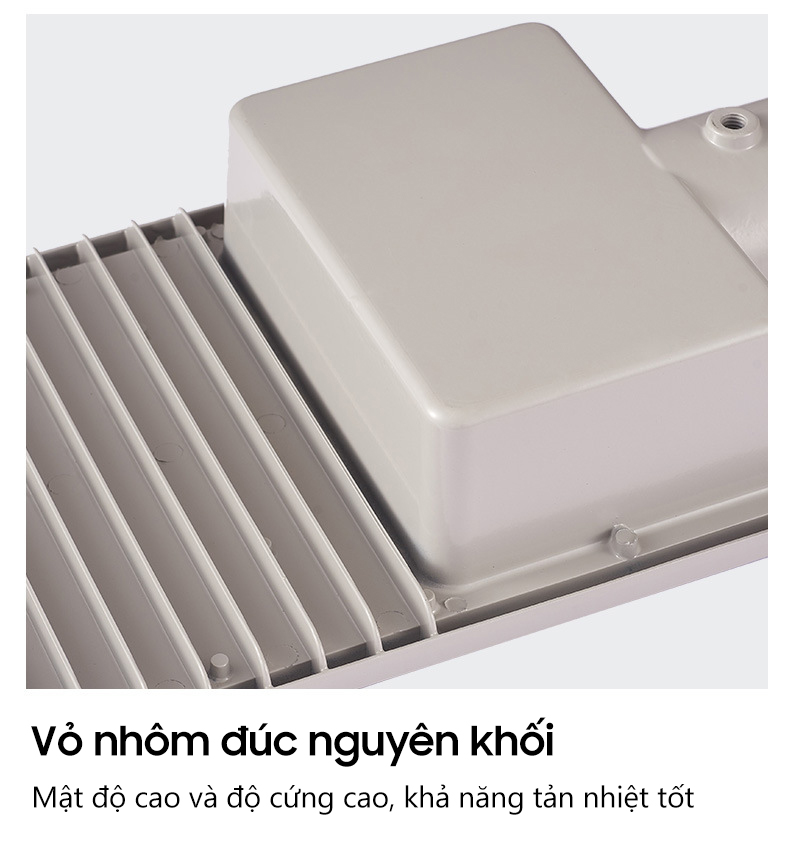 Đèn năng lượng mặt trời 1000w- cao áp  hình bàn chải, hiệu suất chuyển đổi quang điện cao- K1547