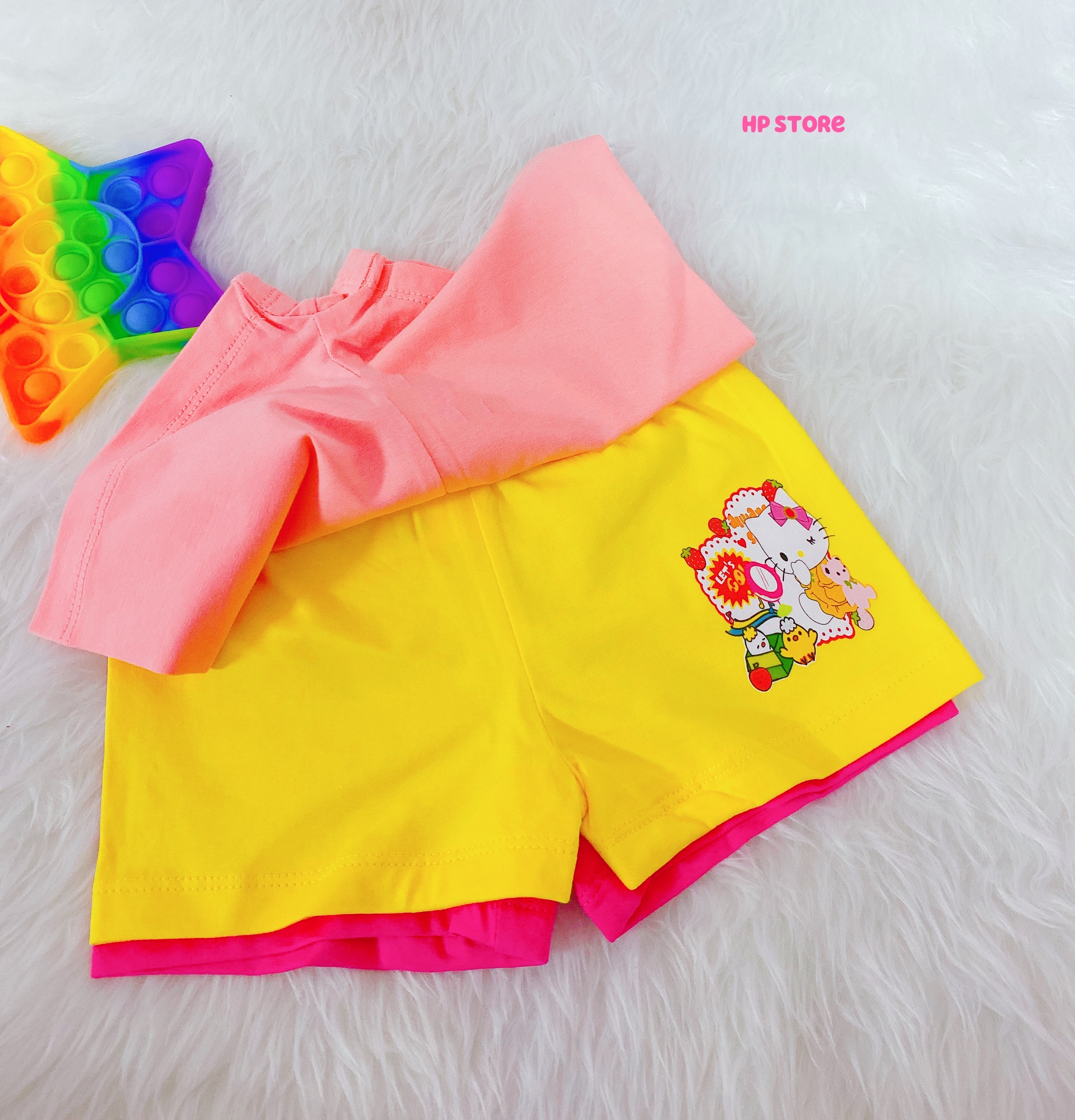 Bộ 3 Quần Chip Đùi Hello Kitty Đủ Màu Thun Cotton 4 Chiều Thun Tốt Quần Bé Gái Hàng Công Ty