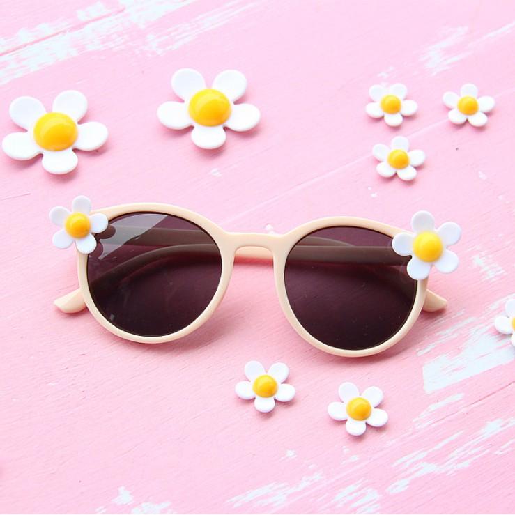 HN * Mẫu charm cúc họa mi Daisy cánh trắng nhụy vàng cho các bạn trang trí ốp điện thoại, kẹp ghim áo, DIY