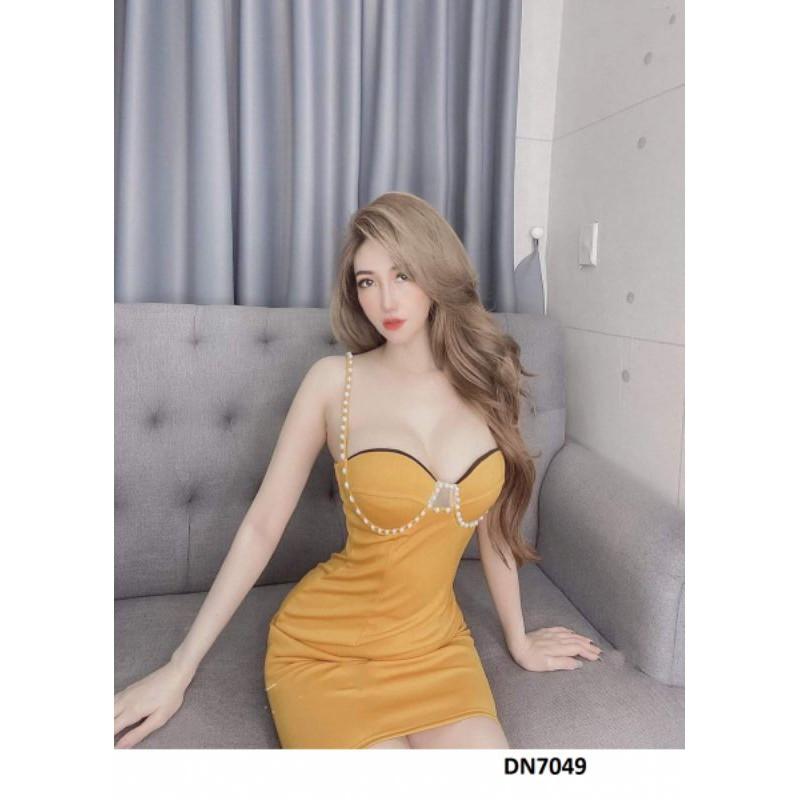 Đầm body cúp ngực 2 dây đính hạt