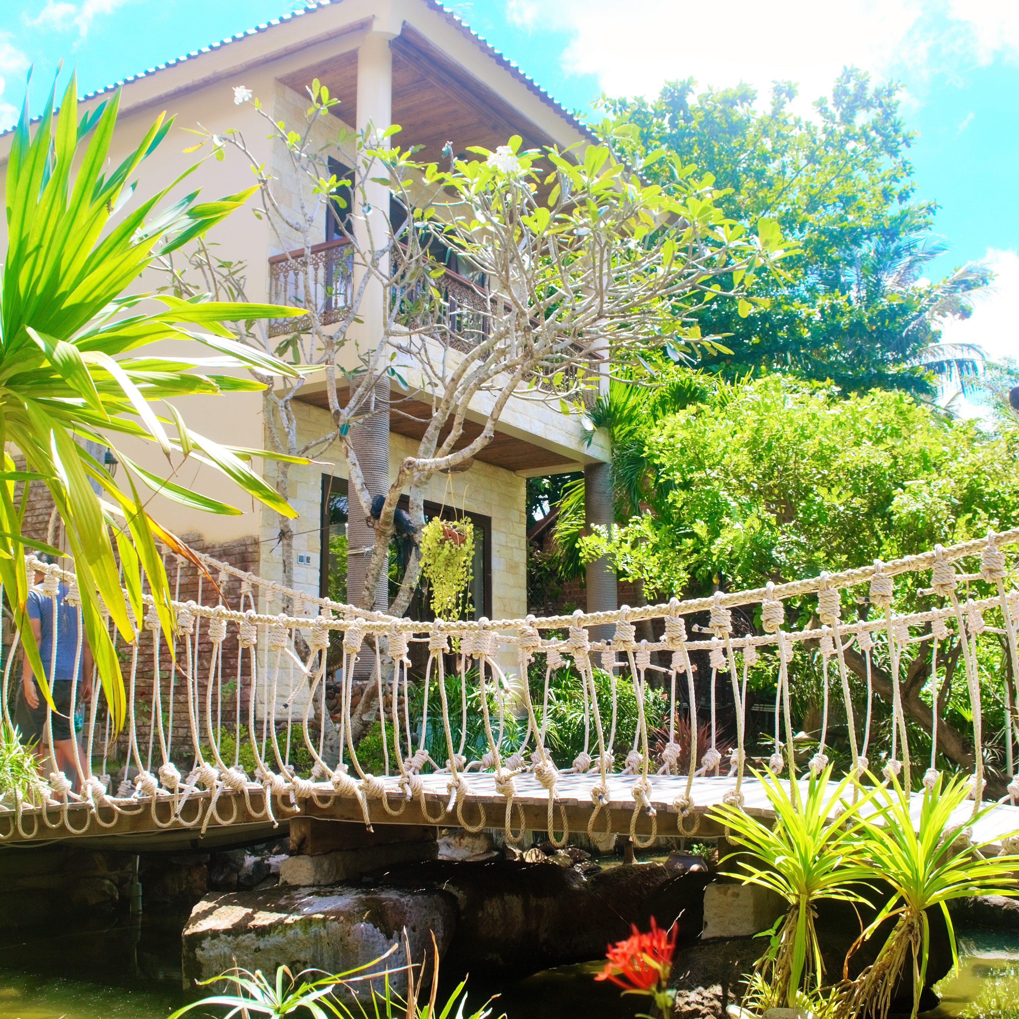 Coral Bay Resort 3* Phú Quốc - Bãi Biển Đẹp, Bữa Sáng, Gần Chợ Đêm, Ngay Trung Tâm Đông Dương