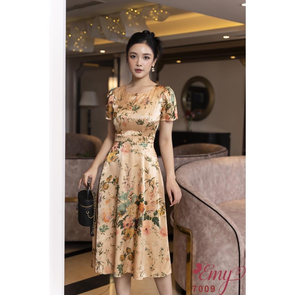 Đầm EMY EM7009 Xoè Cổ Tròn Khoét Giọt Nước