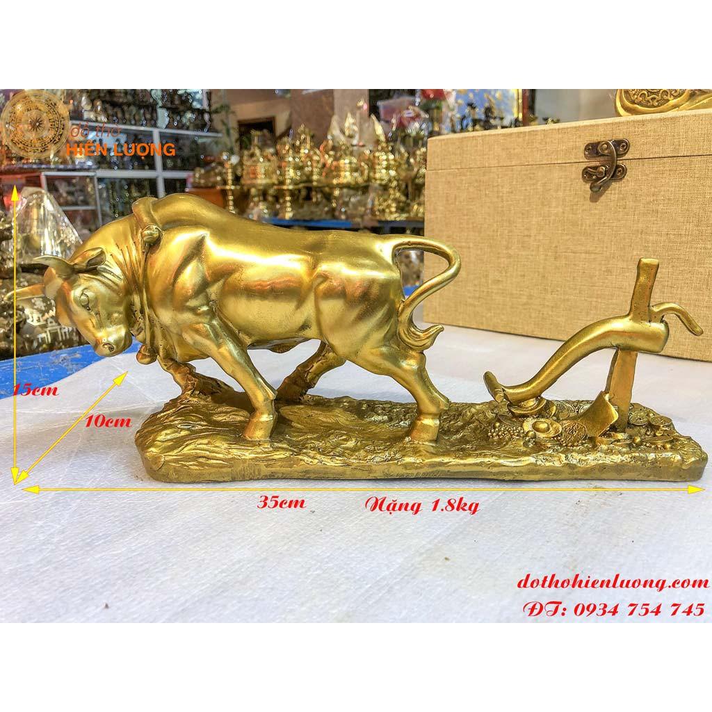Tượng Linh Vật Trâu Kéo Cày Bằng Đồng Màu Vàng - Tượng Trâu Phong Thủy