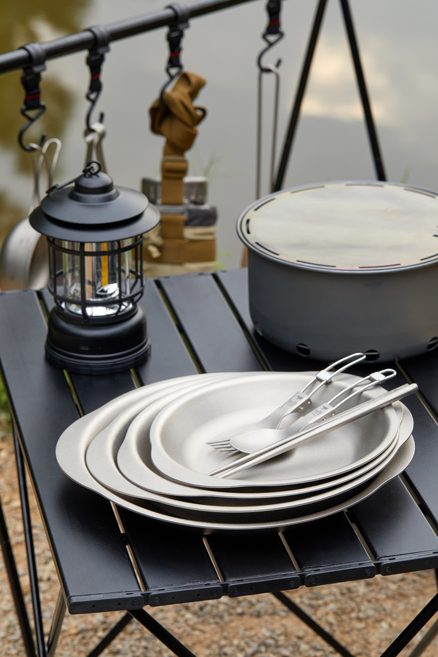 Đĩa ăn có tay cầm titanium KEITH Ti5392 / Ti5395