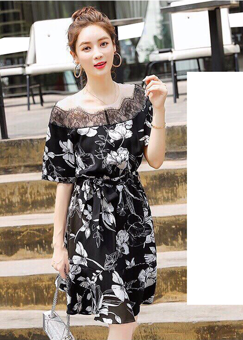 Đầm Xòe Phối Ren Lưới Thun Eo Thắt Dây Duyên Dáng