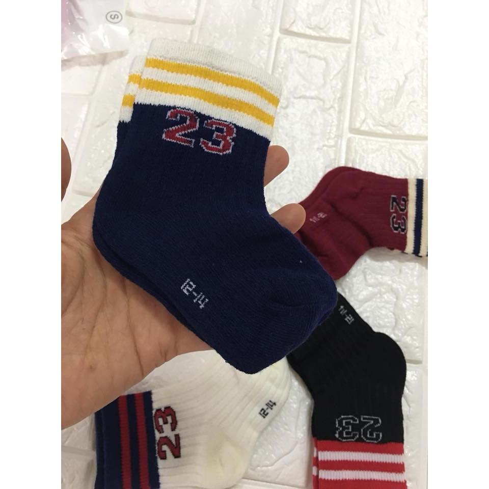 Set tất cao cổ cho bé
