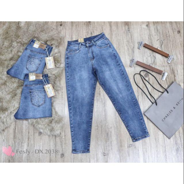 Quần Jeans Nữ Baggy Thêu Túi Sau Lưng Cao