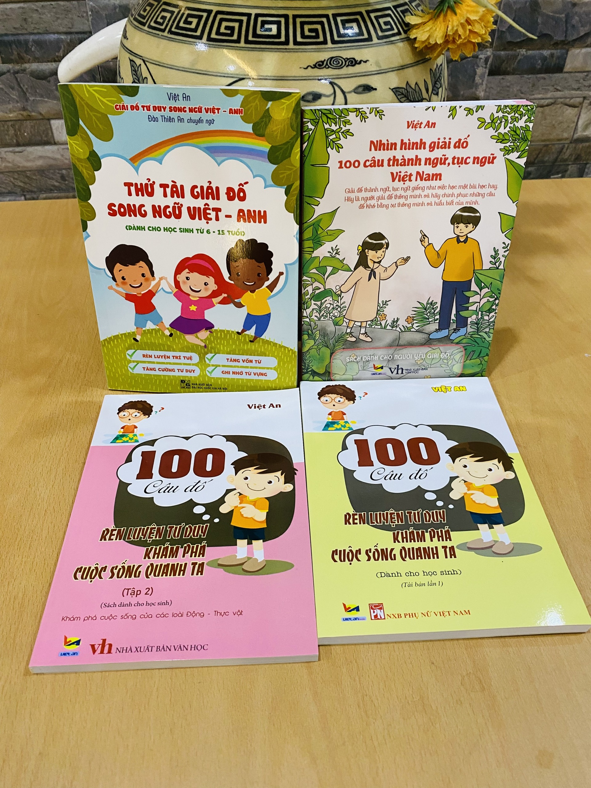 SÁCH RÈN LUYỆN TƯ DUY CHO HỌC SINH: COMBO 4 CUỐN SÁCH CÂU ĐỐ TƯ DUY