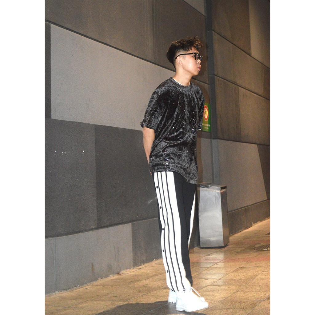 Áo thun nhung nam nữ unisex Ánh kim tuyến In Black - Giá sỉ Unisex aothununisex aophongnam