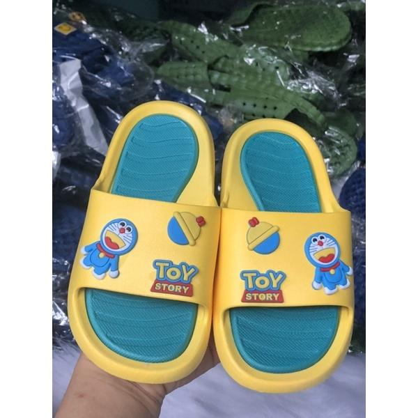 Dép quai ngang cho bé gắn sticker siêu đáng yêu