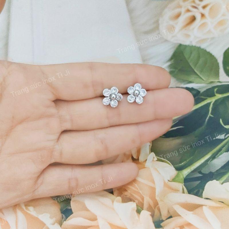BÔNG TAI NỮ INOX HOA MAI NHỊ BI 5 CÁNH ĐẸP SANG KHÔNG ĐEN