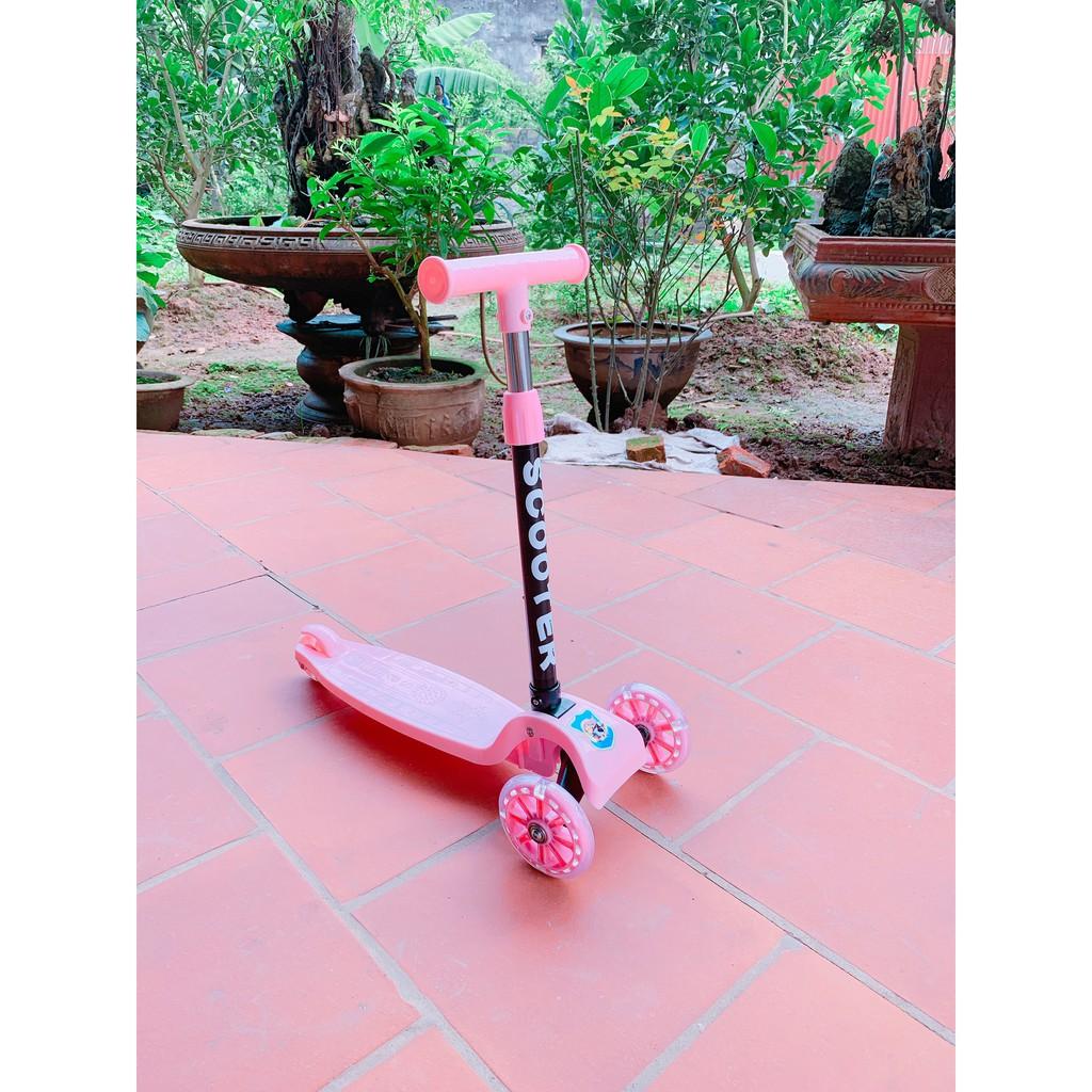 Xe trượt Scooter 3 bánh có bánh xe phát sáng cho bé