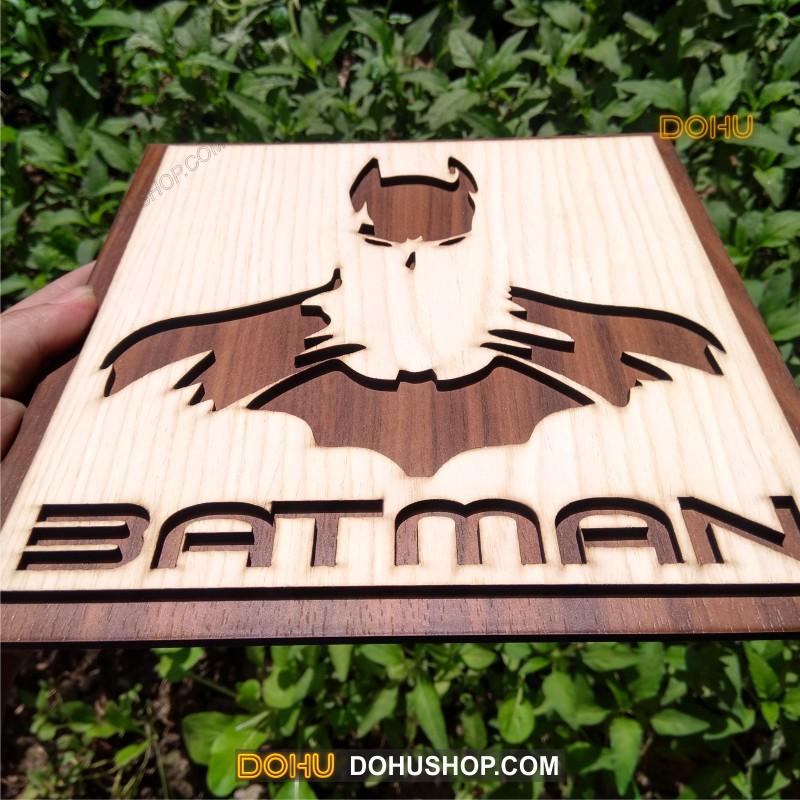 Tranh Treo Tường Batman Bằng Gỗ Handmade DOHU009: Người Dơi Batman - Thiết Kế Đơn Giản, Độc Đáo, Sang Trọng