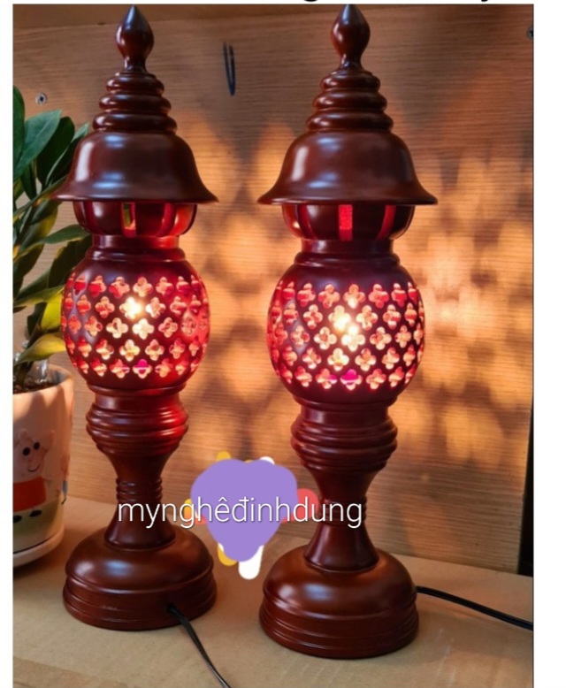 Cặp đèn thờ bằng gỗ hương kt cao 50cm