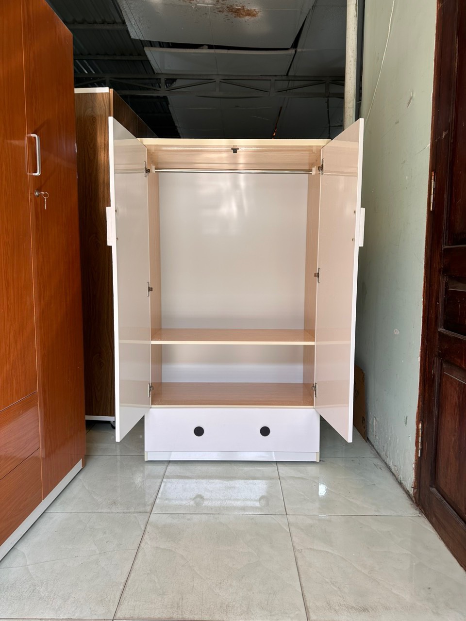 Tủ áo trẻ em BaBYBus Tundo hiện đại