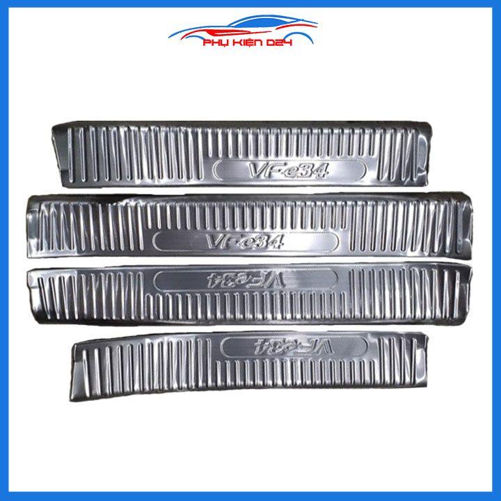 Bộ nẹp bước chân trong Inox Vinfast Vfe34 2022-2023 ốp bậc cửa lên xuống chống trầy xước, trang trí xe hơi