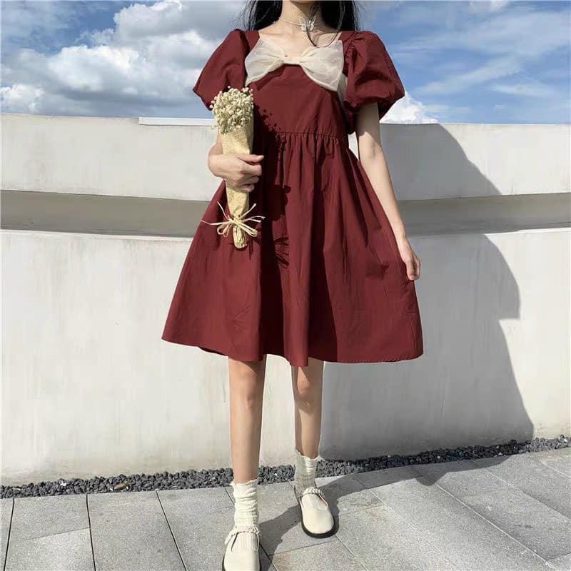 Váy đỏ đính nơ