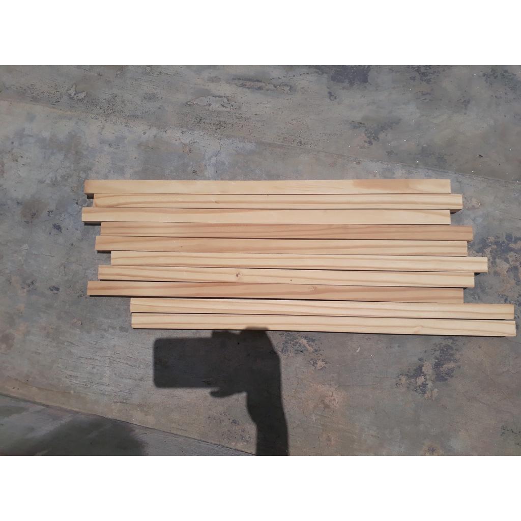 Bộ 10 thanh gỗ thông vuông kích thước 2x2x 50cm làm mô hình, thủ công, đồ chơi, trang trí lồng chim
