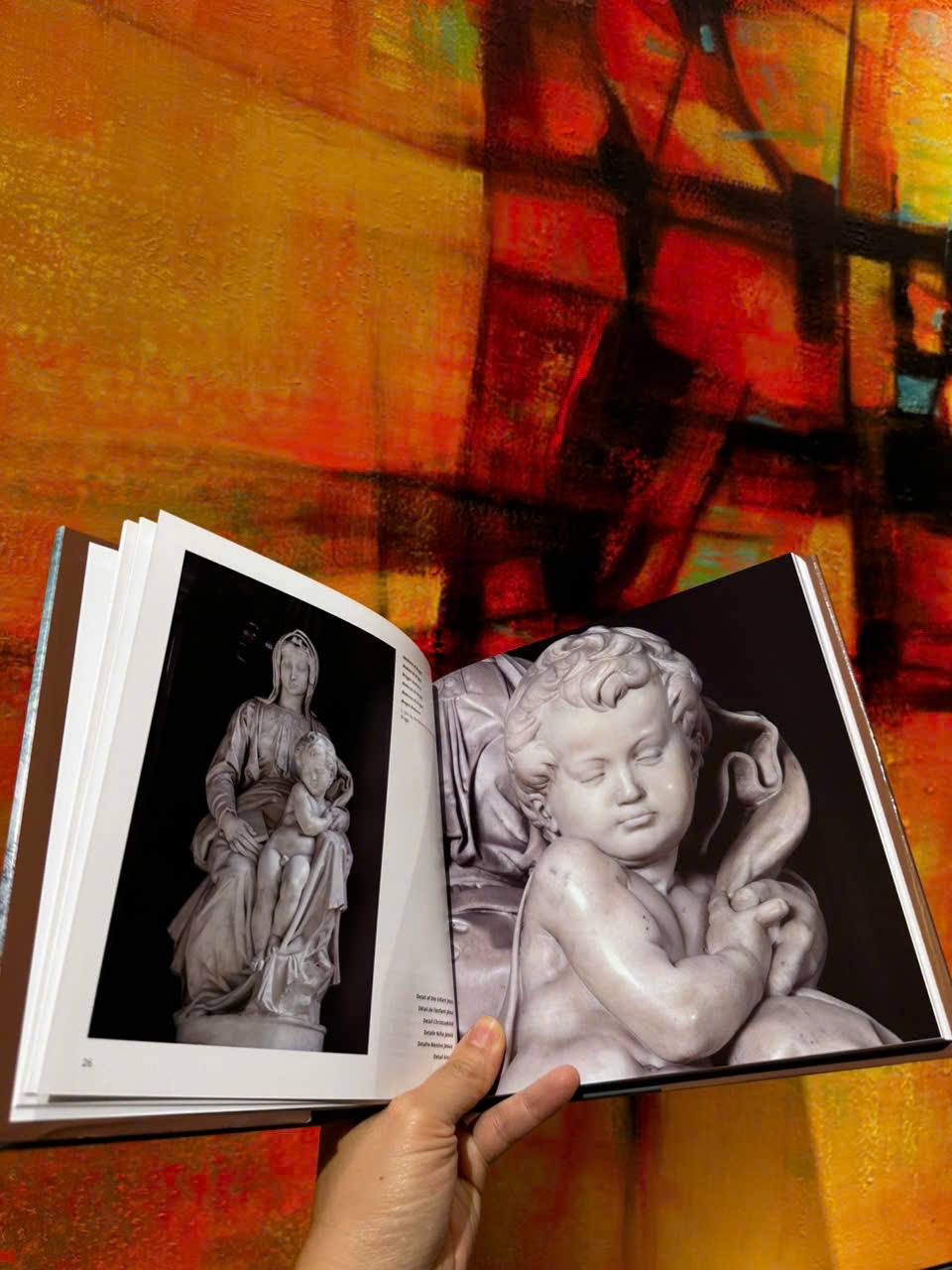 Sách - Michelangelo by Ruth Dangelmaier - Nghệ thuật tiếng Anh/ Art Book in English