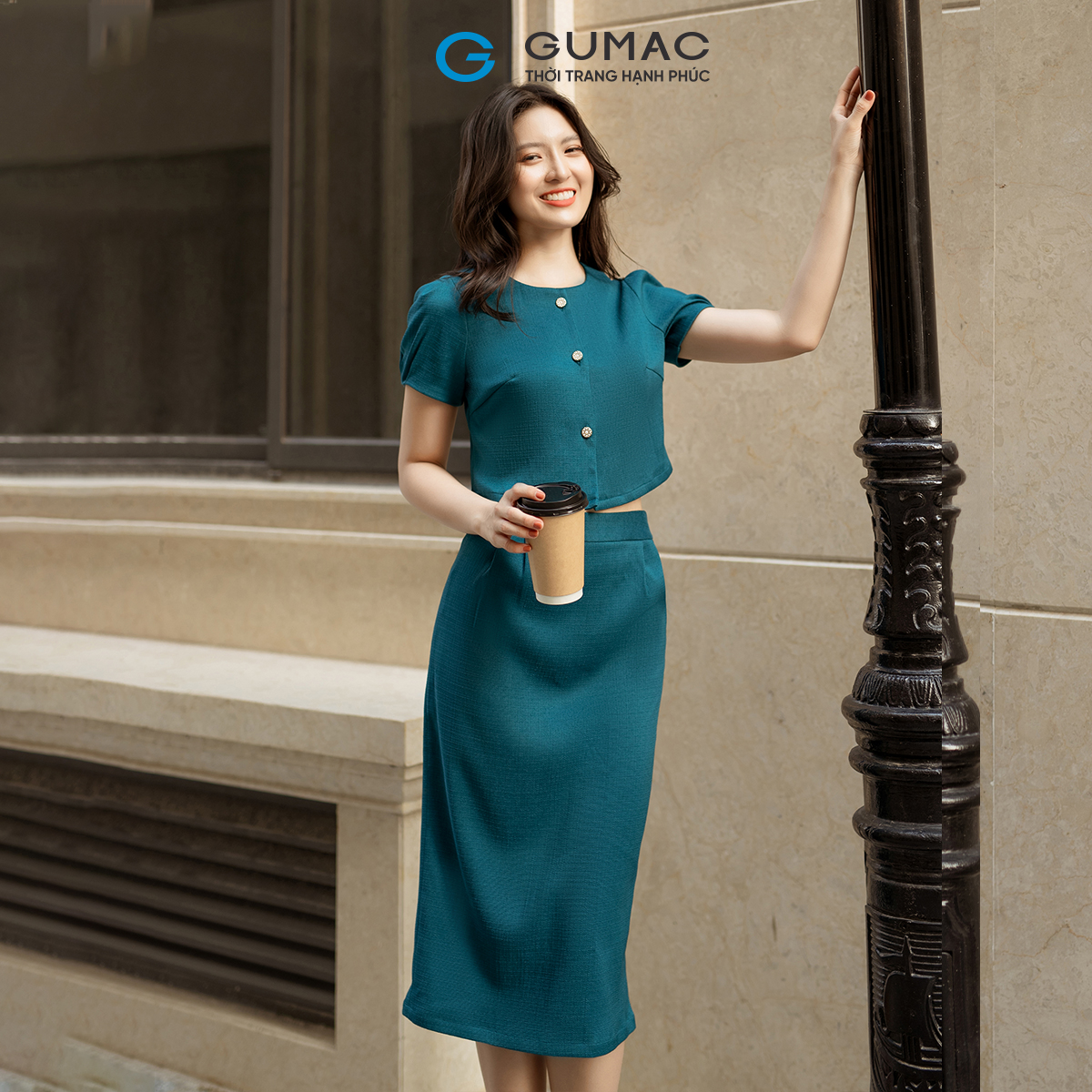 Set lẻ Áo croptop tay phồng GUMAC AD05017 - Chân váy suông xếp ly VD05018