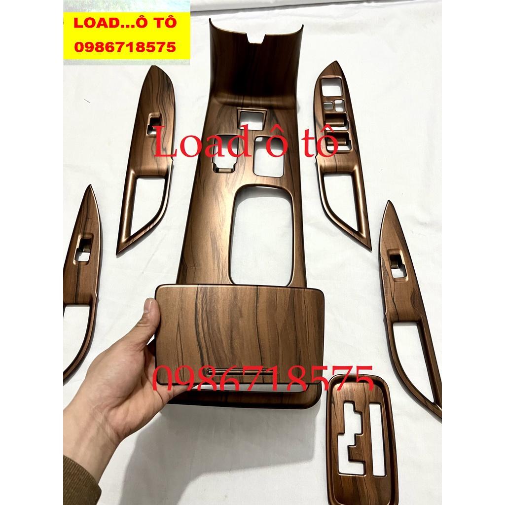 Ốp Nội Thất Vân Gỗ Xe Mitsubishi Outlander 2023-2018 Phanh Điện Tử Cao Cấp Nhất Thị Trường, Sẵn Keo Dán 3M