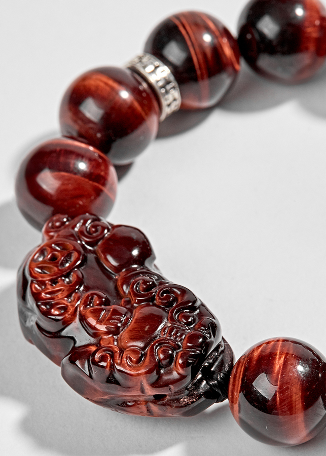 Hình ảnh Vòng Thạch Anh Mắt Hổ Đỏ Phối Tỳ Hưu Nam (14mm) Ngọc Quý Gemstones