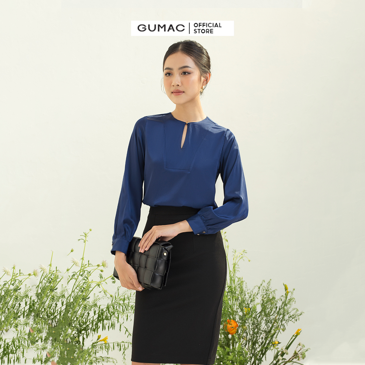 Áo kiểu nữ GUMAC AC03047 cổ tròn khoét giọt nước tay dài thanh lịch