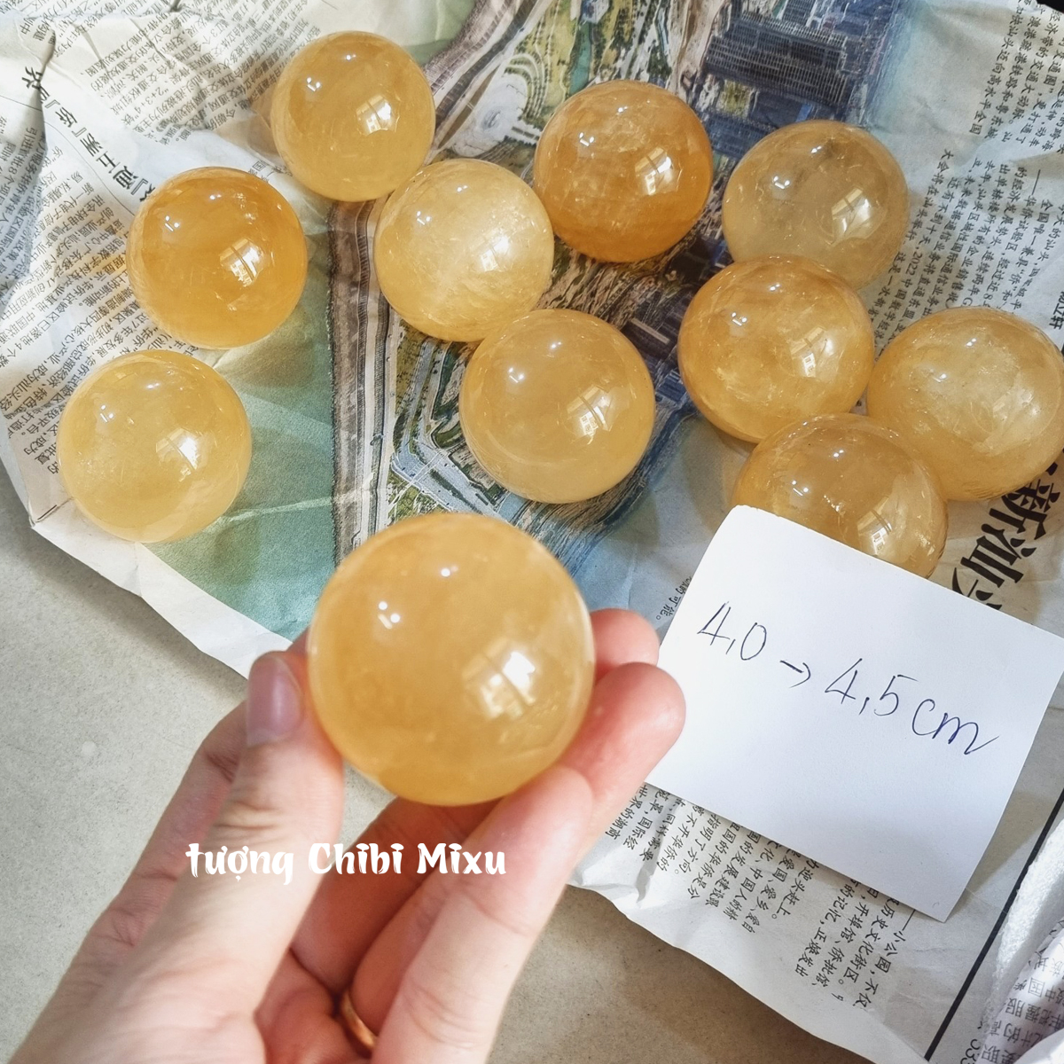 Bi cầu đá Thạch Anh vàng 4.0cm -> 5.5cm cho người mệnh Kim và Thổ