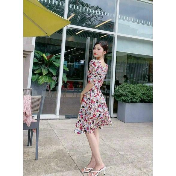 ĐẦM XOÈ LỤA HOA CỔ VUÔNG TAY PHỒNG