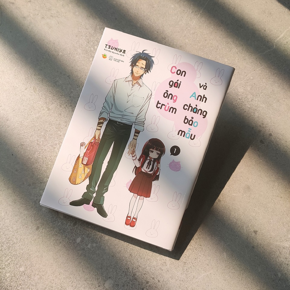 Sách - Con Gái Ông Trùm Và Anh Chàng Bảo Mẫu
