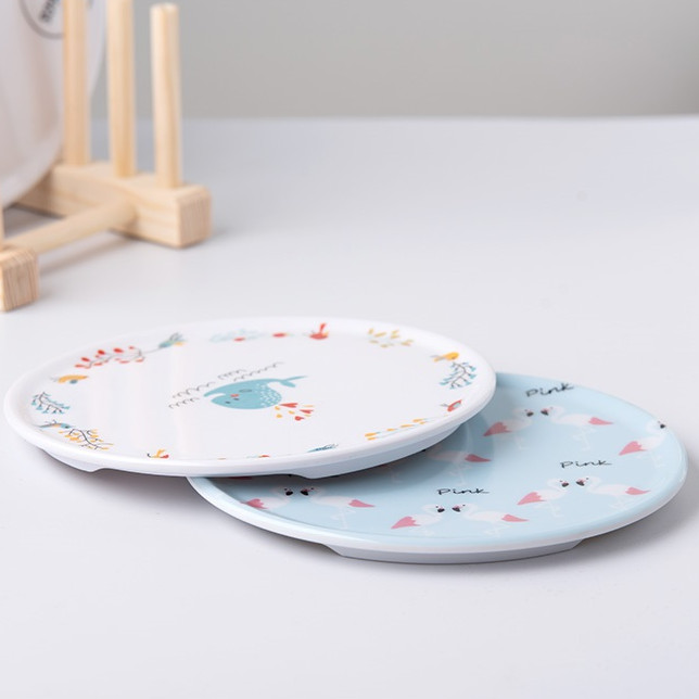 Bộ 8 Dĩa Nhựa + Khay Gỗ - Khay Gỗ - 823g - Màu Ngẫu Nhiên