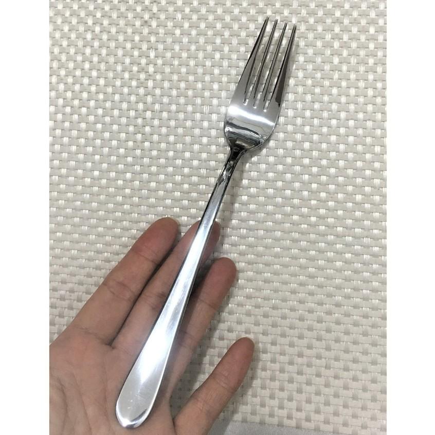 Bộ Dao Muỗng Nĩa ăn bít tết, Inox cao cấp sáng bóng, tinh tế, thiết kế sang trọng