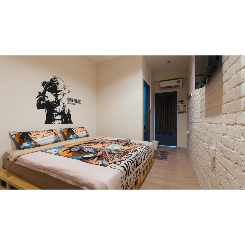 Decal One Piece Dán Tường Monkey D. Luffy Decal Cao Cấp AmyShop