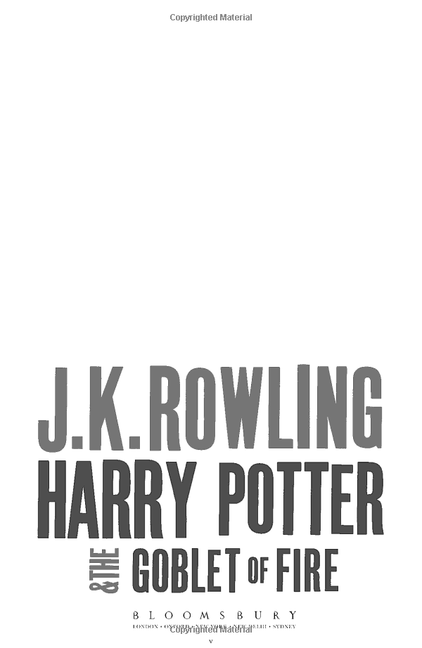 Sách Harry Potter Part 4: Harry Potter And The Goblet Of Fire (Hardback) (Harry Potter và chiếc cốc lửa) (English Book)