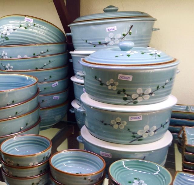 Âu cơm men lam  Hoạ tiết hoa đào