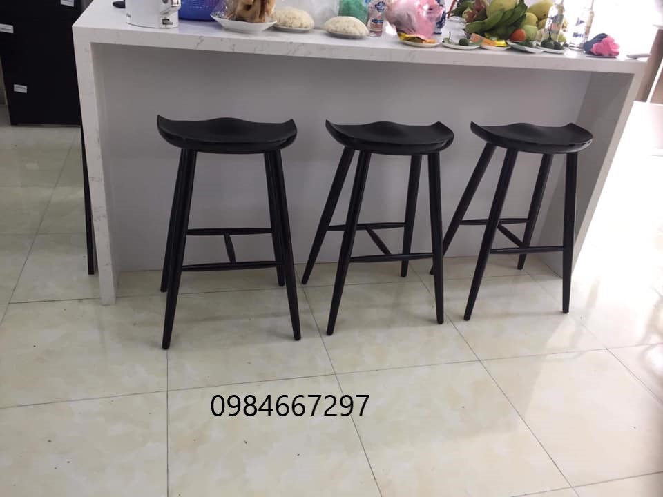 Ghế Gỗ Bar bán nguyệt màu đen chiều cao 65cm