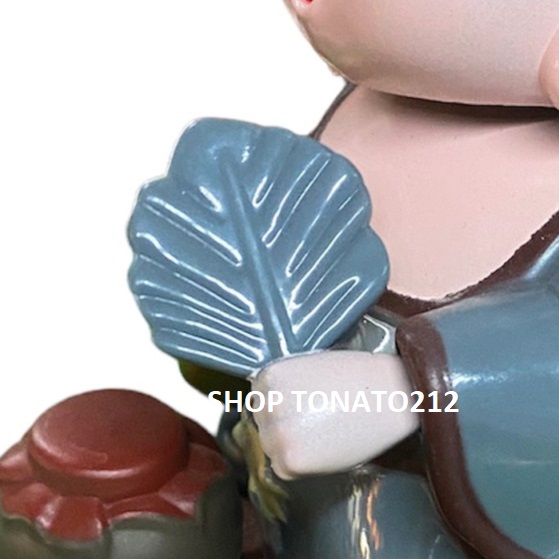 TƯỢNG TẾ CÔNG,TẾ ĐIÊN HÒA THƯƠNG GẬT ĐẦU CẦM QUẠT NĂNG LƯỢNG MẶT TRỜI, TRANG TRÍ Ô TÔ CAO 9.2CM