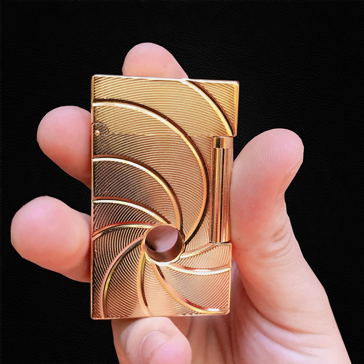 Vỏ Hột Quẹt Bật Lửa Gas Đá Upon 007 Limited Edition D117V Đục Lỗ Màu Vàng Dòng 3 Ligne Cực Hiếm - Dùng Gas Đá Cao Cấp